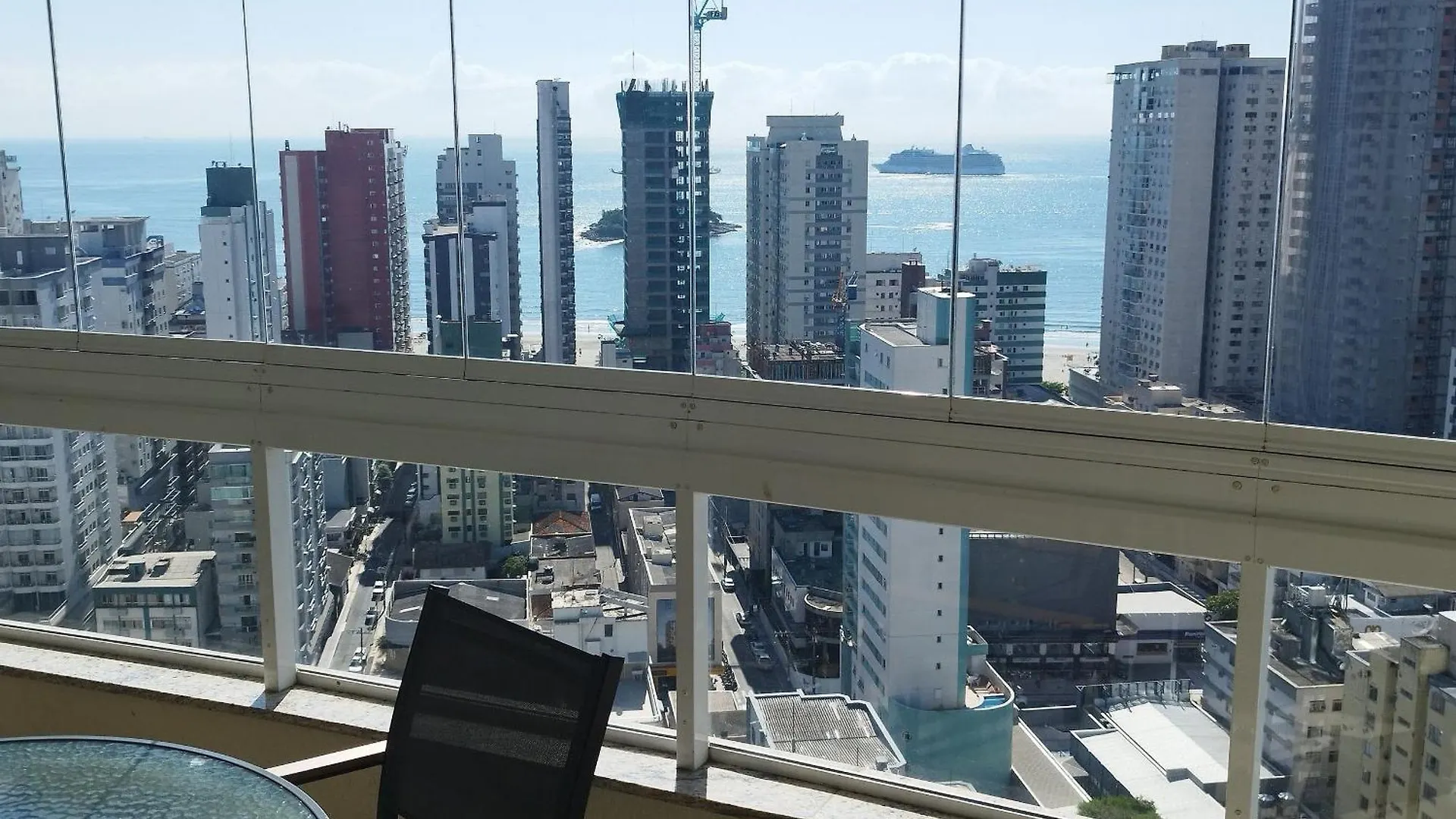 Encanto Nas Alturas: Acomode-Se No Elegante Edificio Arnoldo Werner Em Balneário Camboriú 0*,